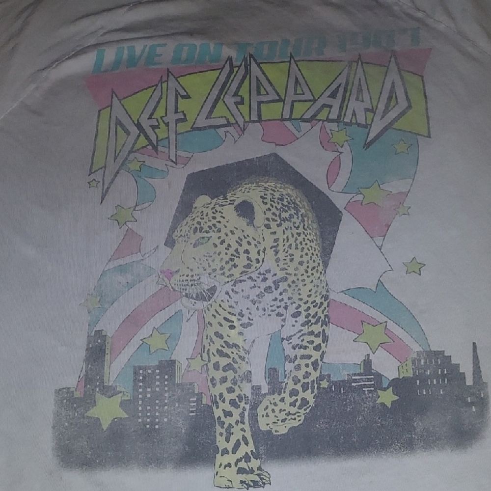 Def Leppard Tee Shirt
